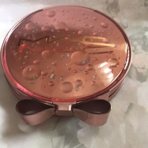 Mac Eye Love Surprises Eyeshadow Palette Times 6~Sparkling Wine Splash. Mildly